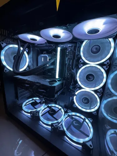 Pc Gamer - Ryzen 7 7800X3D | Rtx 5060 ti | 16gb de ram 6000mhz