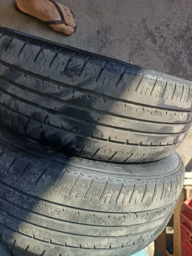 Pneu 185/60R15