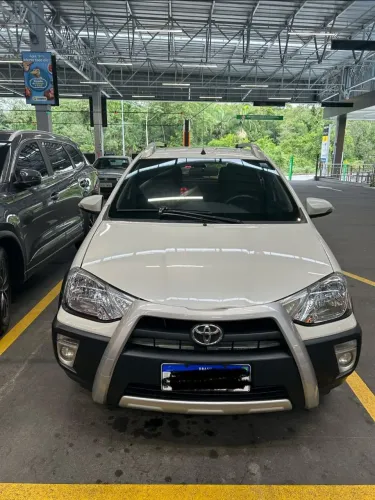 Toyota Etios Cross 1.5 Flex 16V 5P Mec. 2016
