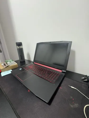 Notebook Gamer Acer Nitro 5 - i5 8ª Geração, GTX 1050, 500GB SSD