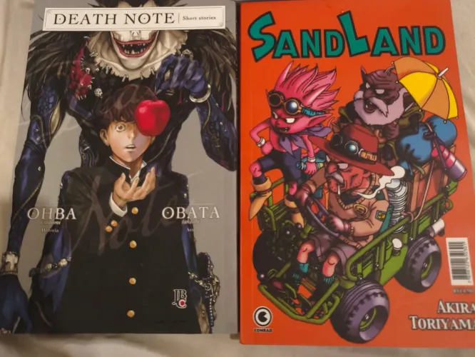 Mangás Death Note e SandLand.