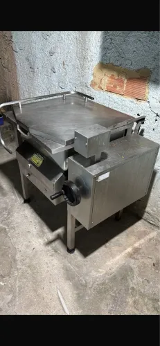 frigideira basculante industrial