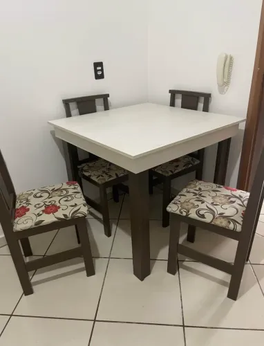 Mesa 4 Lugares