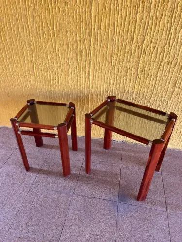 2 mesinhas de canto - ITANHAEM