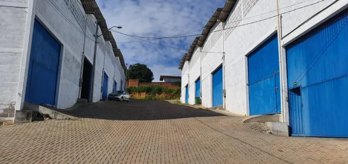GALPÃO RESIDENCIAL em Lauro de Freitas - Bahia, Caji