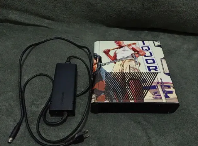XBOX 360 DESBLOQUEADO (SEM O CONTROLE)