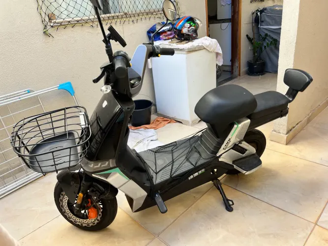 Scooter topissima elétrica 