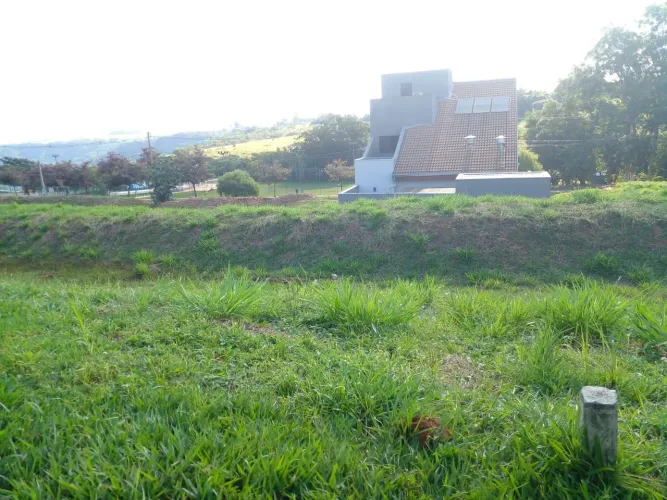 Vendo terreno Condomínio Verana