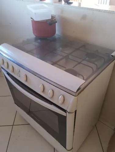 Fogão 6 bocas, funcionando perfeitamente 