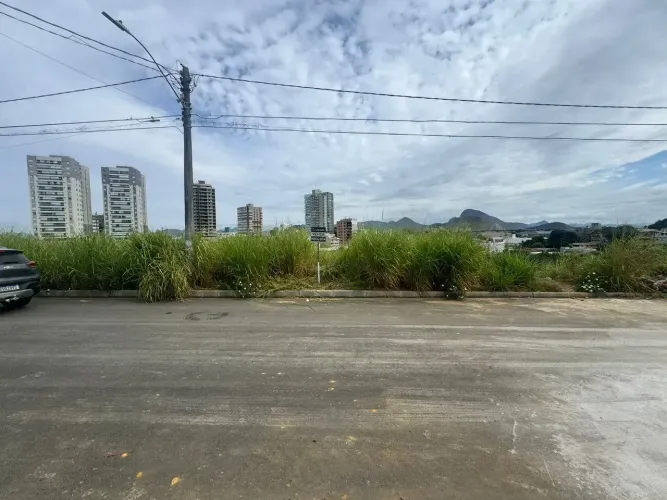 Lote com 252,00m² escriturado em Vera Cruz - Cariacica - ES