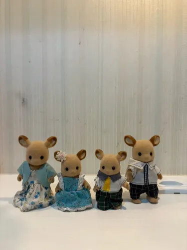 Família de Coelhinhos Sylvanian Families 