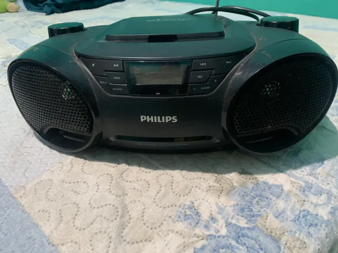 Vendo rádio microsystem , funcionando perfeitamente, marca Philips. 