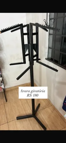 Arara de roupas 