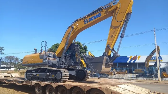 Escavadeira - XCMG - XE370BR