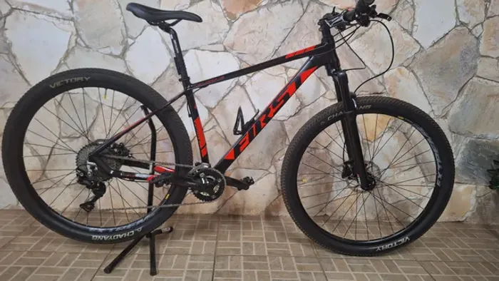 Bike aro 29 First Athymus e acessórios.