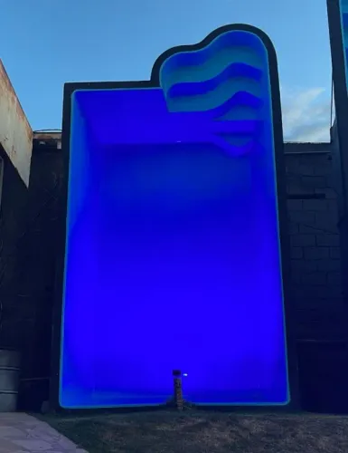 Ana: Piscina nova instalada de 4,78 com escadas