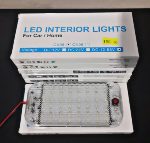 Luminária de Teto / Porta-Malas Universal para Vários Carros - Led Automotivo