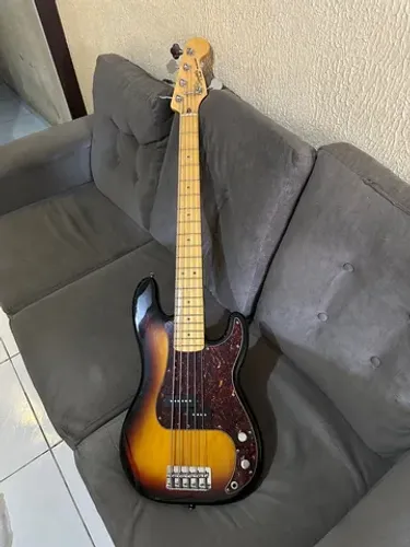 Baixo squier fender precision bass modified 5c