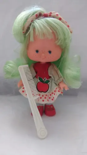 Boneca coleção Moranguinho - Maçãzinha