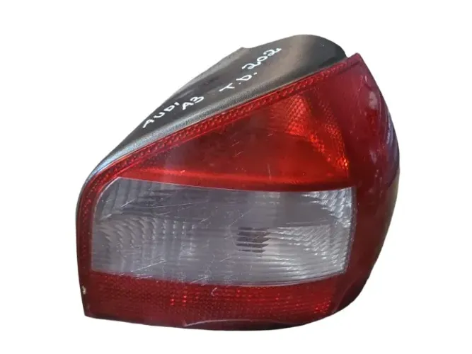 Lanterna Audi A3 Lado Direito 2001 2006 (detalhe) N202