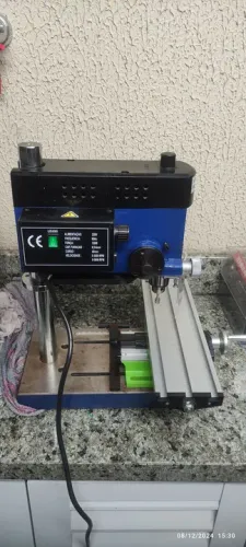 Furadeira com Mesa Coordenada
