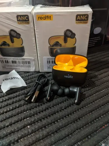 Fone Realfit F3 bluetooth Cancelamento de ruido ruido Novo!