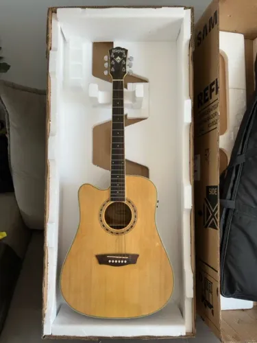 Violão Washburn canhoto