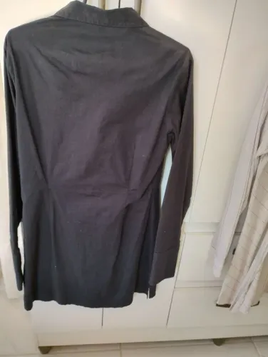 Camisas ou vestidos curtos