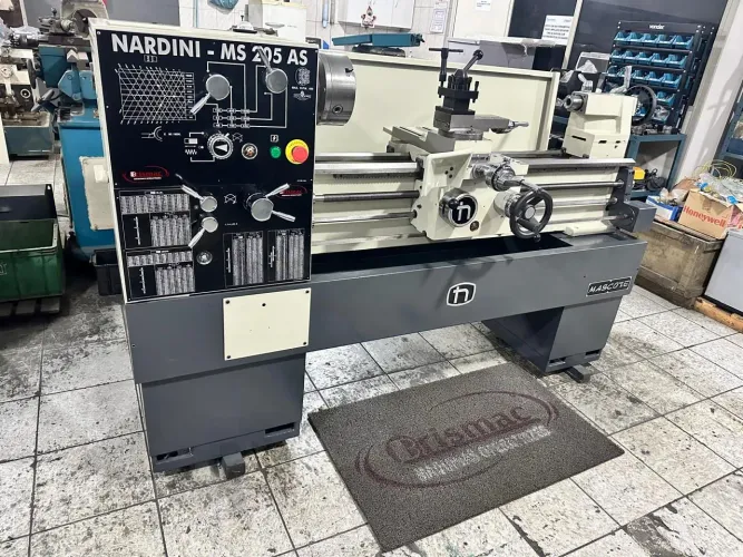 TORNO MECÂNICO NARDINI MS-205AS REFORMADO