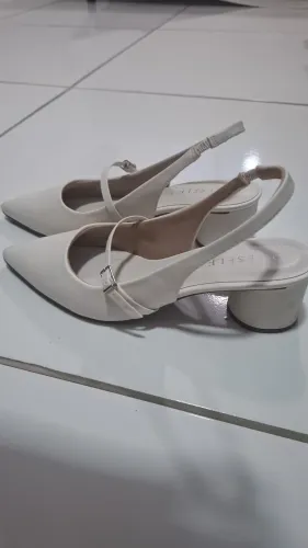 Sapato Bico Fino em Bloco Novo