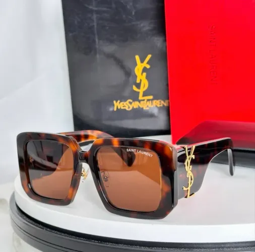 Óculos de sol feminino YSL