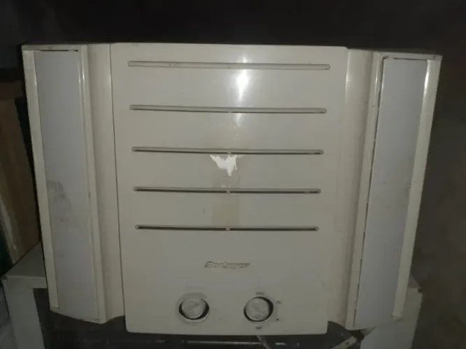 Ar-condicionado Springer de janela (7.500 BTUs), 127v.