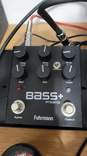 Pedal Bass+ pré amp Furhmann