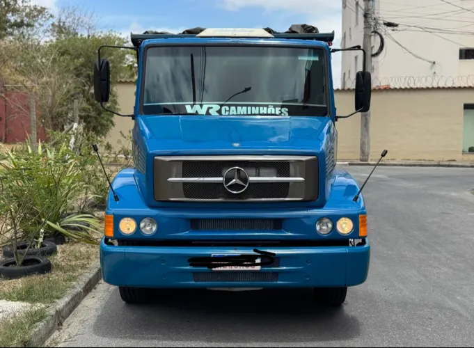 1629 2011 Basculante 