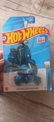 Hot Wheels Vespa 90 SS Super Sprint 1966 - Factory Fresh