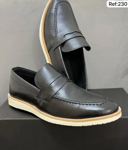 Sapato Mocassim Couro - Ref:230
