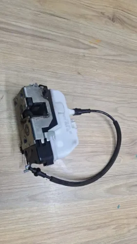 Fechadura Porta C3