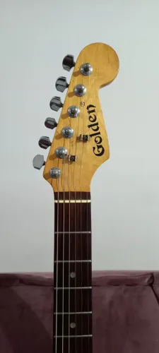 Guitarra Golden