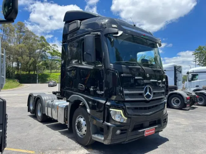 Mercedes-Benz Actros 2548 6x2 21/21.