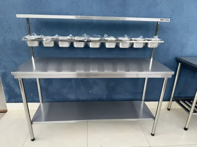 Mesa condimentadora com cubas pequenas 1.50x0.55