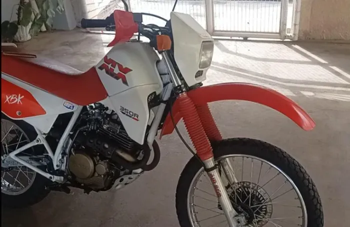 Moto XLX350R - ano 89 de Coleção placa preta 