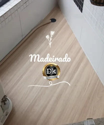 Piso Vinílico Amadeirado - Decoração Elegante