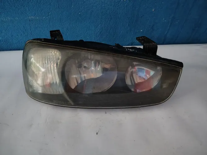 Farol Hyundai Elantra lado direito ano 2001 A 2003  original 