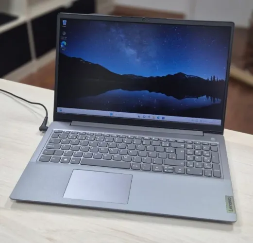 Notebook Lenovo Ideapad 3I i5 11TH 16GB SSD256 Semi novo