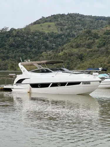 Lancha Tethys 31 2019 com 87horas de uso