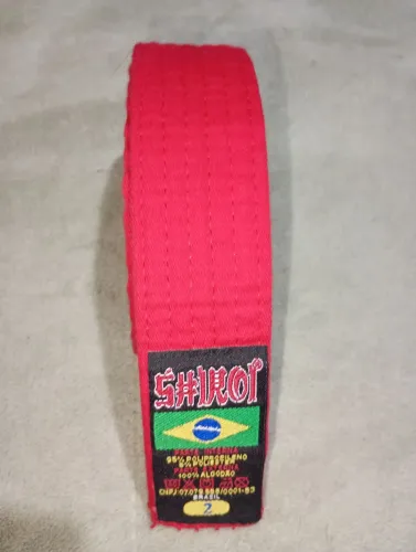 Faixa de karatê vermelha, tamanho 2.