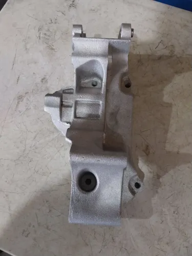 SUPORTE ALTERNADOR,  BOMBA HIDRÁULICA DO GOLF, POLO 