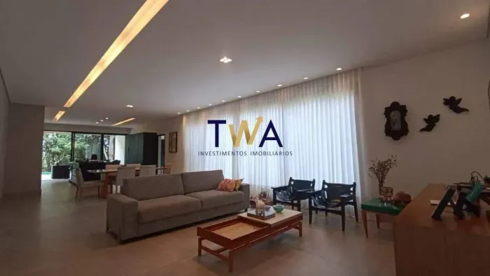 Excelente casa linear, à venda. 3 suítes, em condomínio fechado. Nova Lima MG