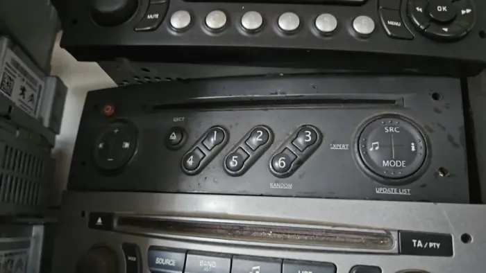 Rádio original Renault Megane grand tour 