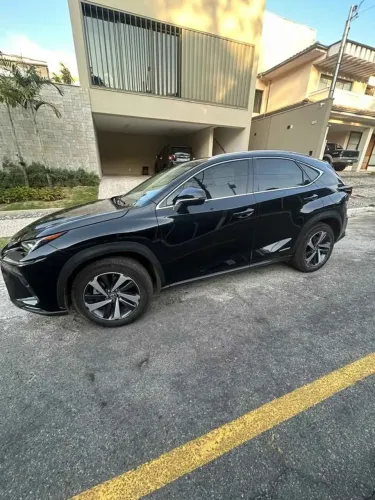 Lexus NX-300 Luxury 2.0 16V 238cv Aut. 2019